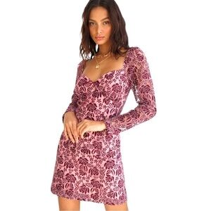 ADELYN RAE, NWT, RAYNA LACE DRESS.GORGEOUS, LONG SHEER SLEEVE, MINI DRESS.SIZE S